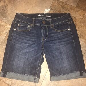 American eagle Bermuda shorts nwt size 10